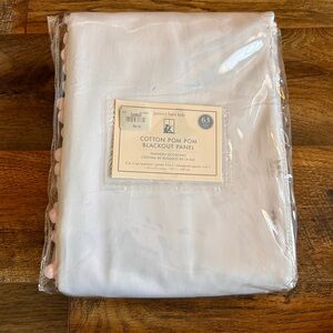 Pottery Barn Kids White Cotton w/pink Pom Pom Panel sz 44x63”